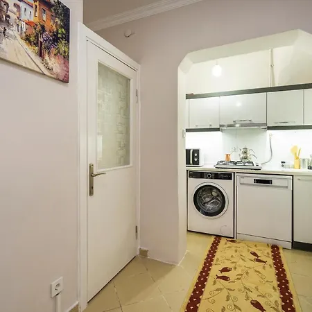 Villa Blue Mosq- Three Storey Detached *