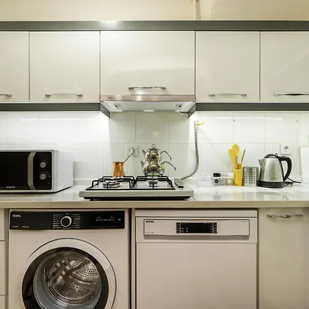 Blue Mosq- Three Storey Detached Villa Istambul