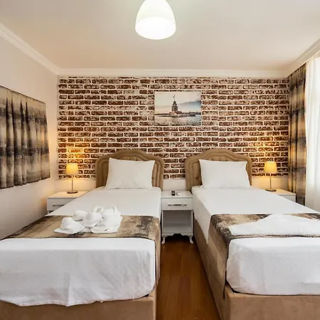 Villa Blue Mosq- Three Storey Detached *