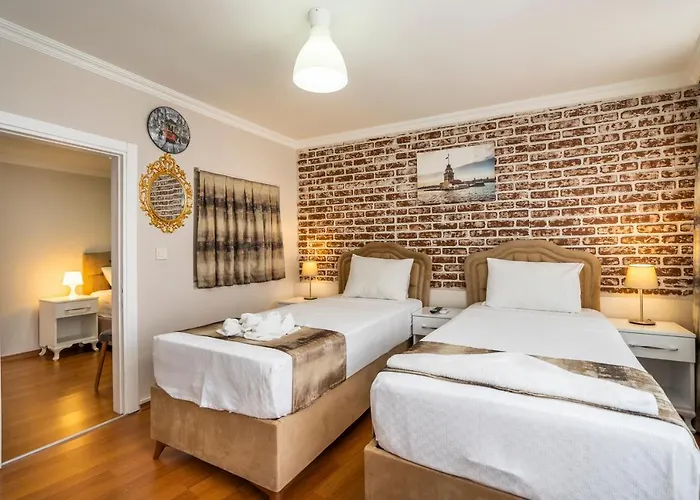 Blue Mosq- Three Storey Detached * Istambul