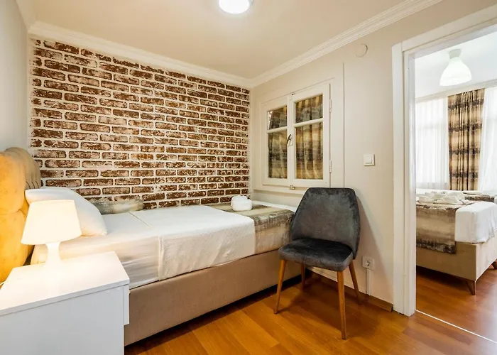 Villa Blue Mosq- Three Storey Detached Istambul